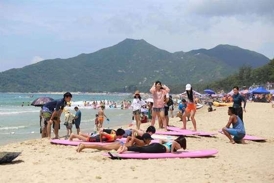 一支孤军驻守边疆50年,派人汇报:祖国四镇犹在,在场人热泪盈眶